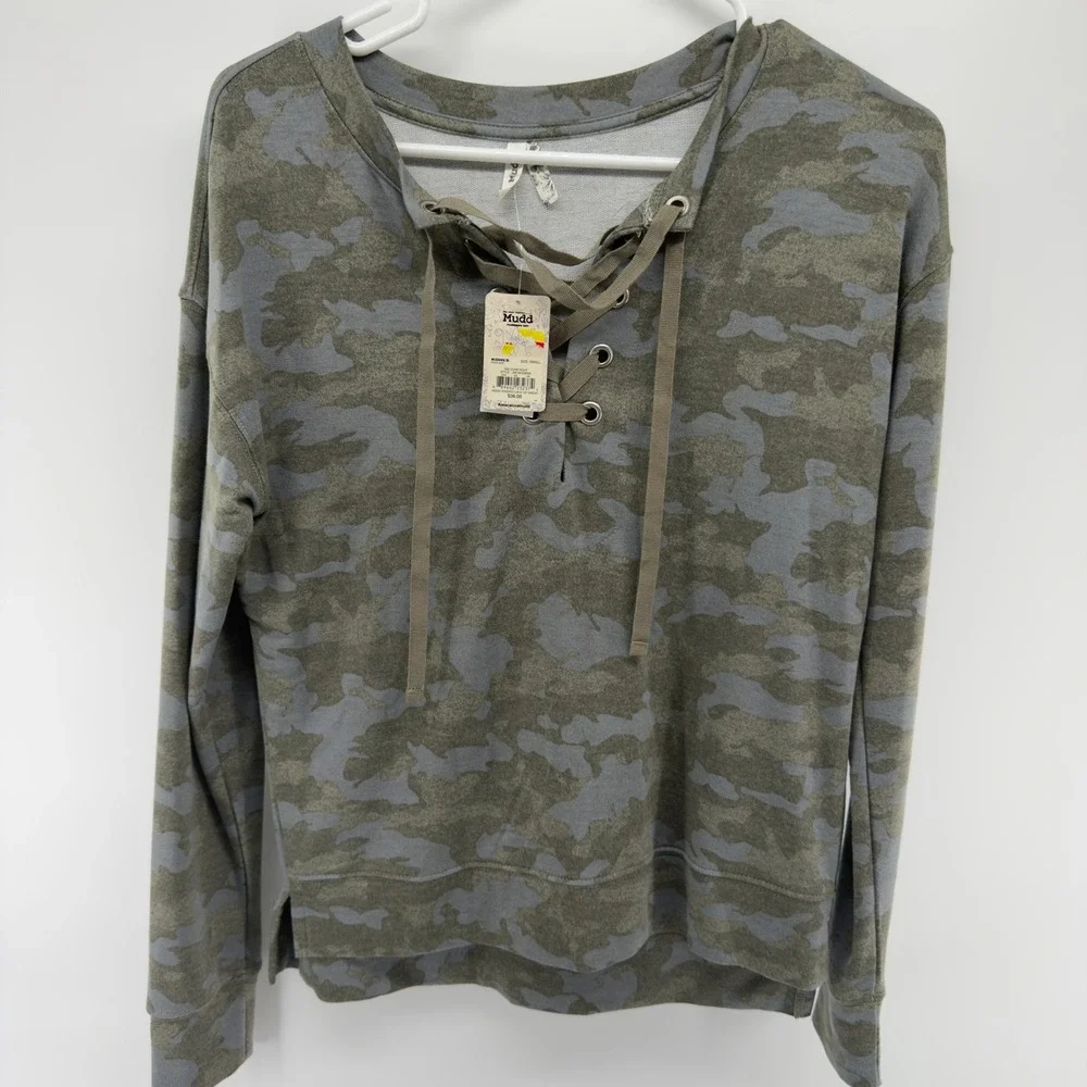 NEW Mudd Women Olive Night Camo Lace Up Sweatshirt Small